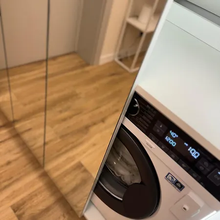 Zurawia 18.11 Kolobřeh